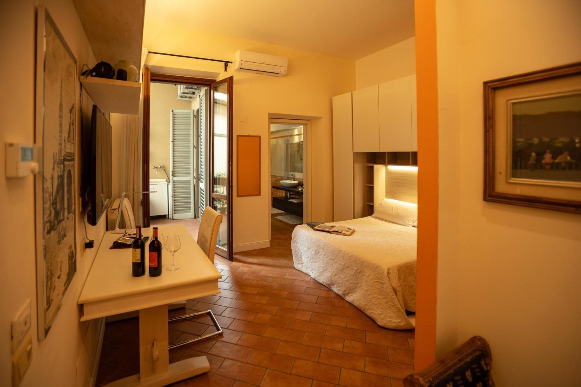 Indipendent Studio Apartment With Terrace - Parking Florence Luaran gambar